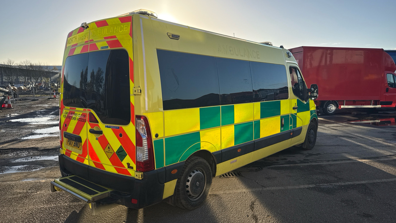 RENAULT MASTER 150.39 - Карета швидкої допомоги: фото 4 RENAULT MASTER 150.39 - Карета швидкої допомоги: фото 4