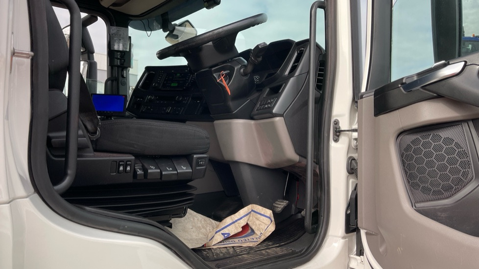 SCANIA G 320 EURO 6 - Тентована вантажівка: фото 5 SCANIA G 320 EURO 6 - Тентована вантажівка: фото 5