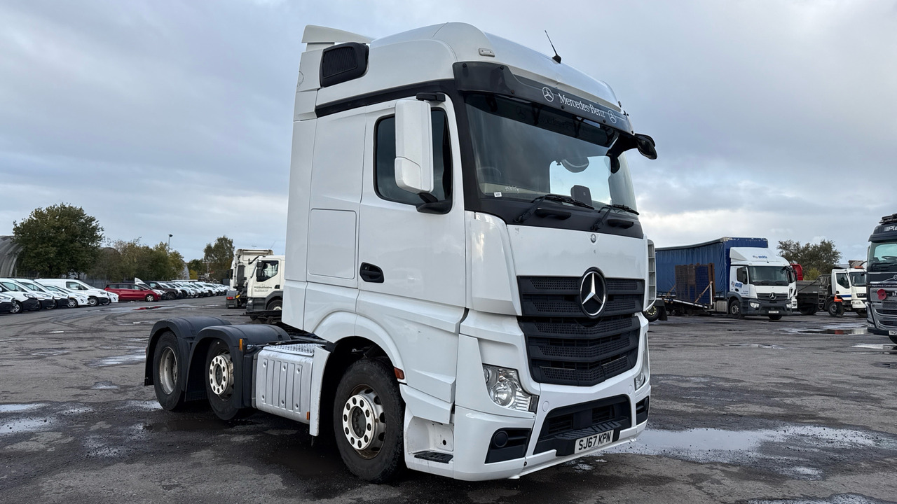MERCEDES-BENZ ACTROS - Тягач: фото 1 MERCEDES-BENZ ACTROS - Тягач: фото 1