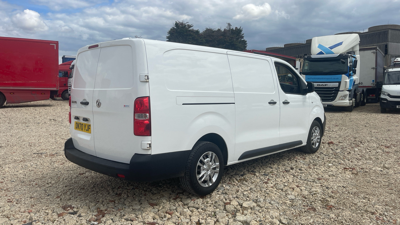 VAUXHALL VIVARO 2900 1.5D 100PS - Легковий фургон: фото 4 VAUXHALL VIVARO 2900 1.5D 100PS - Легковий фургон: фото 4