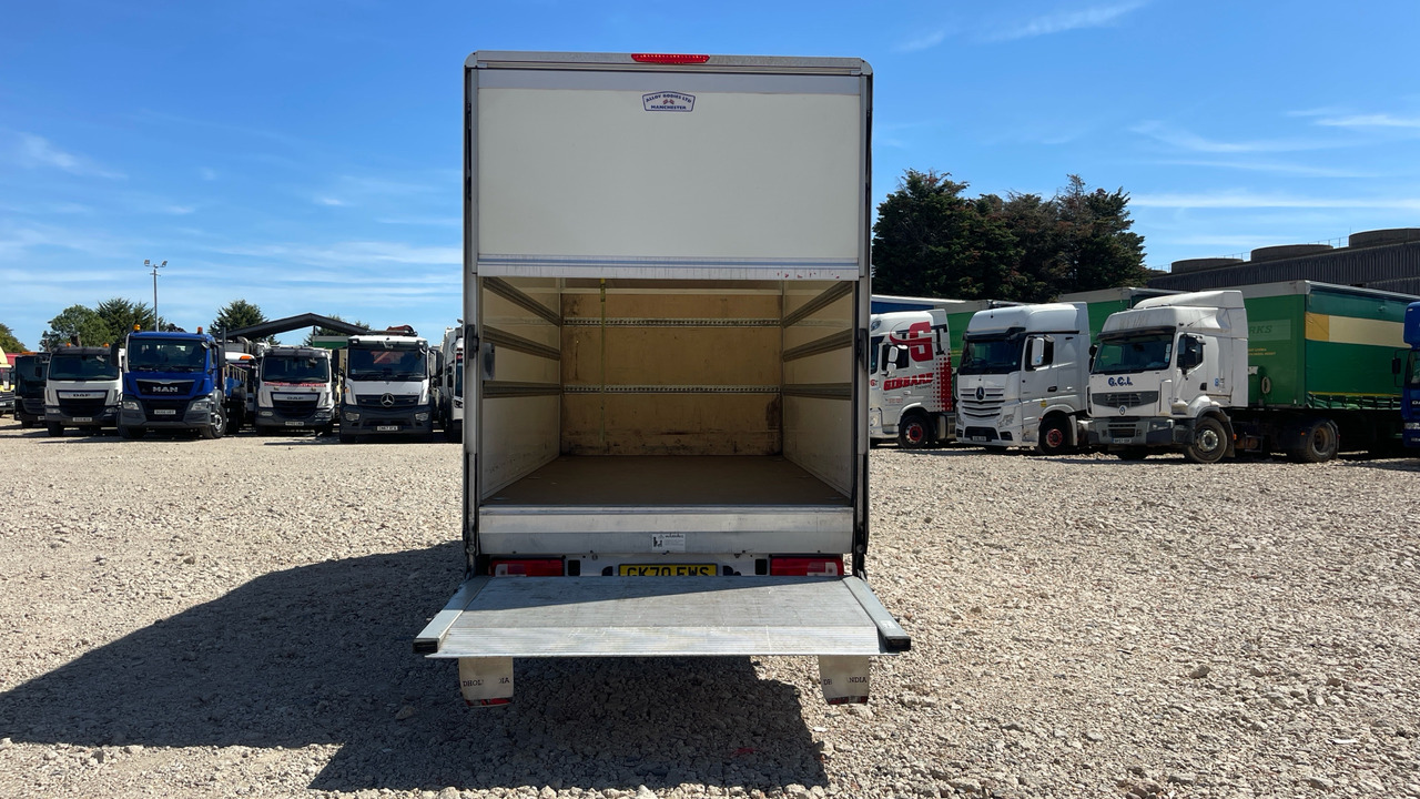 Фургон з закритим кузовом VOLKSWAGEN CRAFTER CR35 2.0 TDI 140PS: фото 9