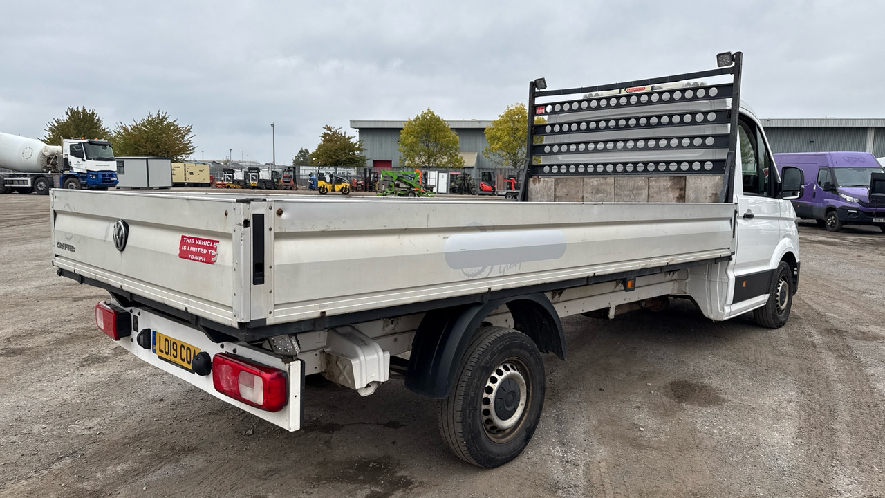 VOLKSWAGEN CRAFTER CR35 2.0 TDI 140PS - Легка бортова вантажівка: фото 4 VOLKSWAGEN CRAFTER CR35 2.0 TDI 140PS - Легка бортова вантажівка: фото 4