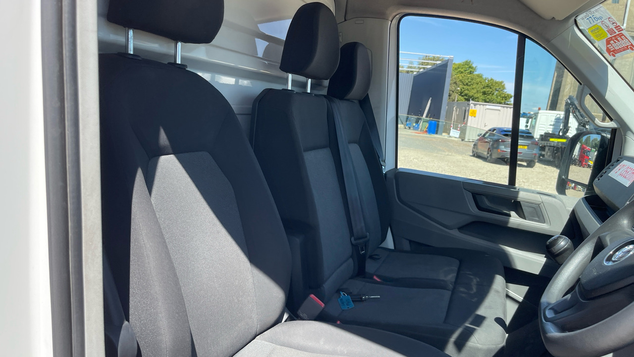 Фургон з закритим кузовом VOLKSWAGEN CRAFTER CR35 2.0 TDI 140PS: фото 8