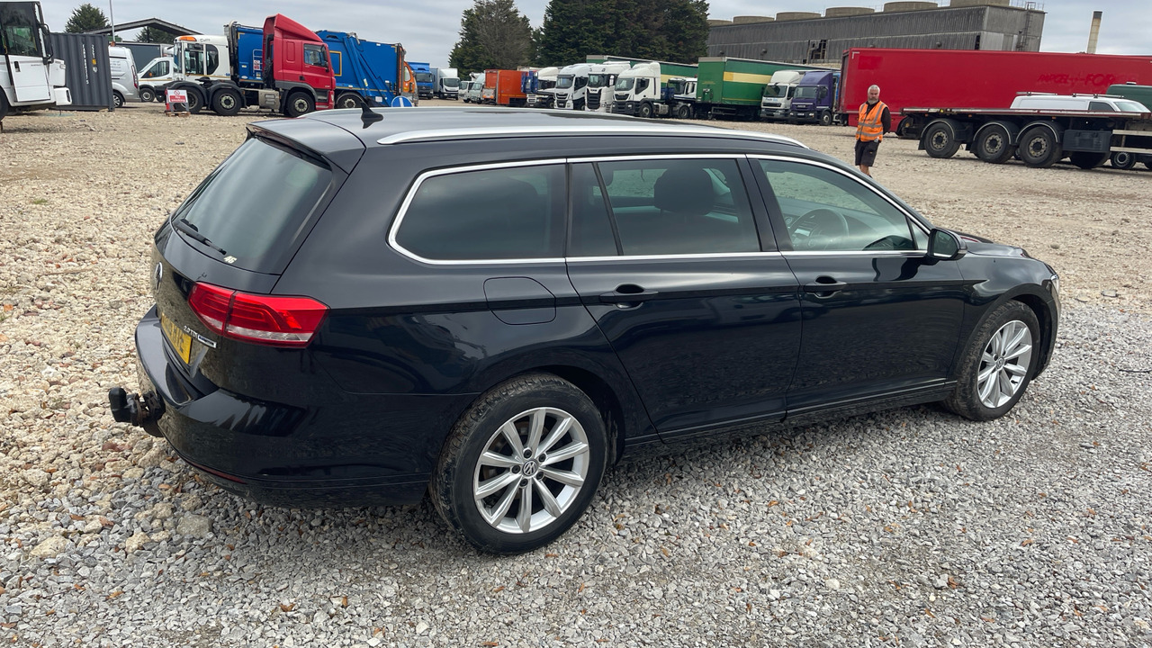 VOLKSWAGEN PASSAT 2.0 TDI - Універсал: фото 4 VOLKSWAGEN PASSAT 2.0 TDI - Універсал: фото 4