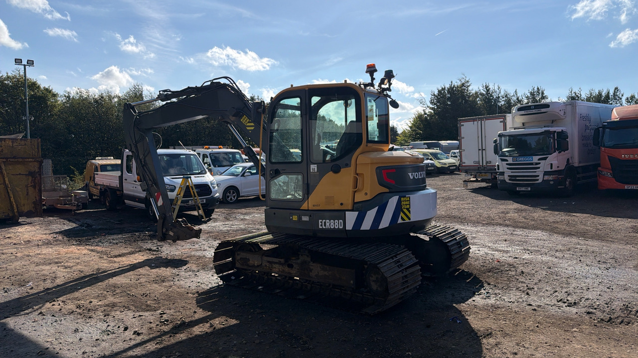 VOLVO ECR88D - Будівельне обладнання: фото 3 VOLVO ECR88D - Будівельне обладнання: фото 3