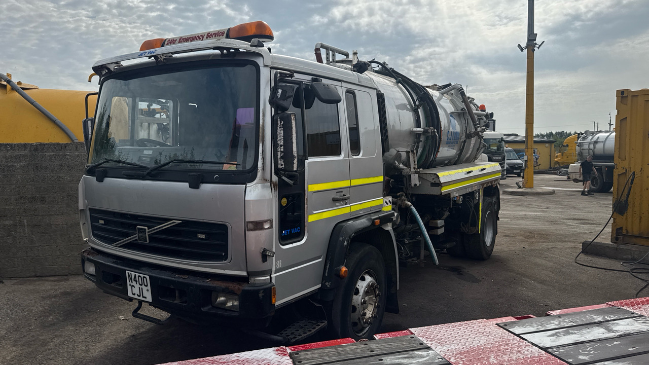 VOLVO FL - Асенізатори: фото 2 VOLVO FL - Асенізатори: фото 2