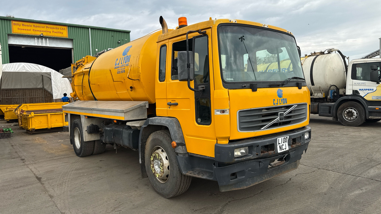 VOLVO FL - Асенізатори: фото 1 VOLVO FL - Асенізатори: фото 1