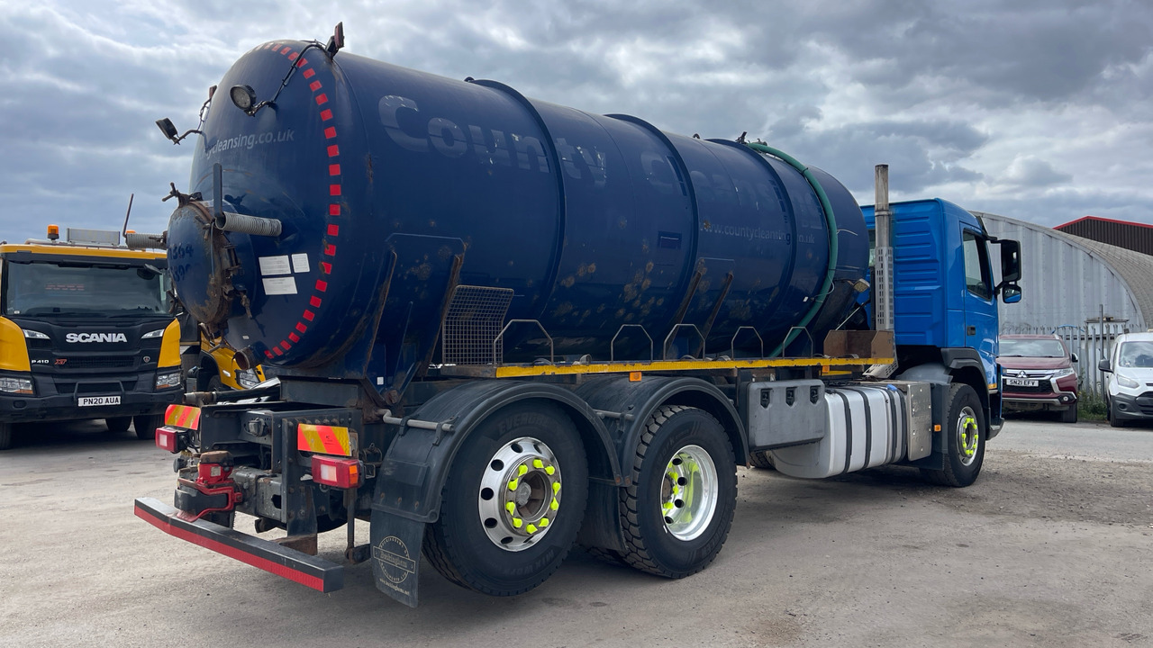 VOLVO FM 450 - Вантажівка цистерна: фото 4 VOLVO FM 450 - Вантажівка цистерна: фото 4
