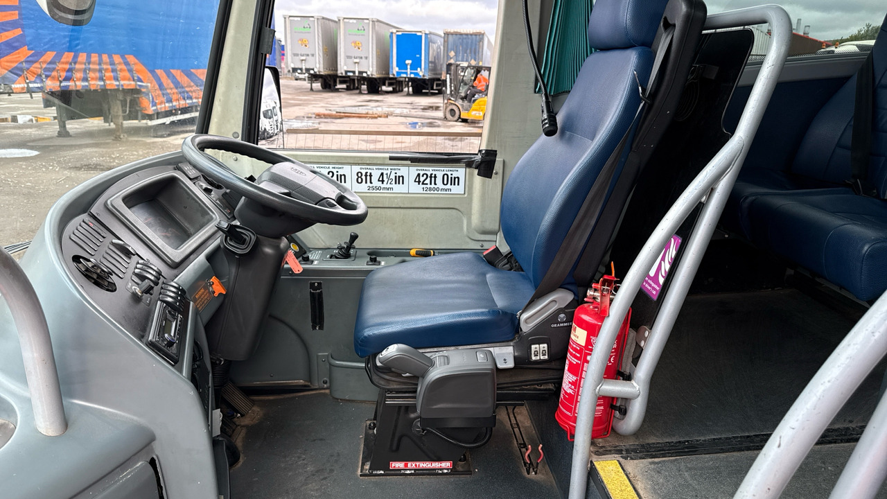 Volvo B9R PLAXTON PANTHER - Туристичний автобус: фото 5 Volvo B9R PLAXTON PANTHER - Туристичний автобус: фото 5