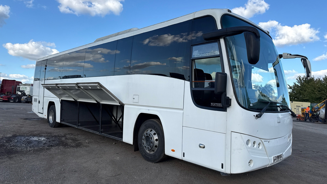 Volvo B9R PLAXTON PANTHER - Туристичний автобус: фото 1 Volvo B9R PLAXTON PANTHER - Туристичний автобус: фото 1