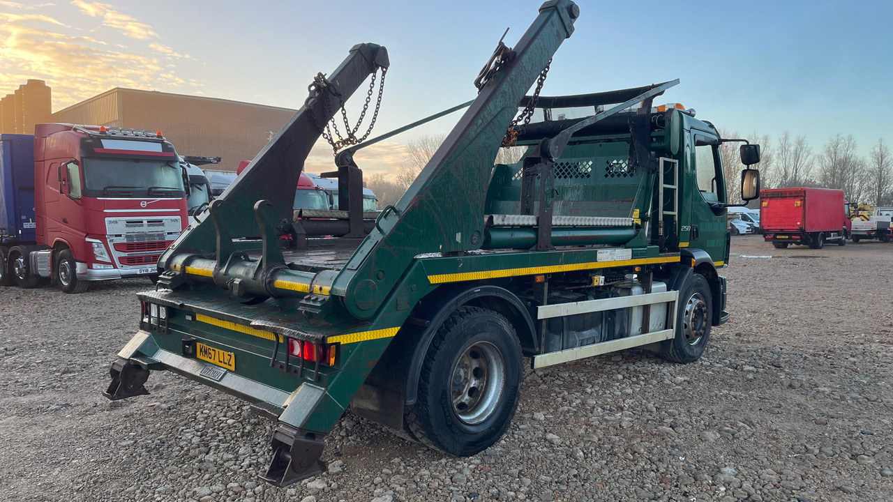 Volvo FL 250 - Скіповий навантажувач вантажівка: фото 4 Volvo FL 250 - Скіповий навантажувач вантажівка: фото 4