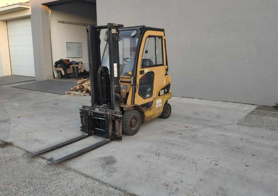 CAT Lift Trucks GP15N - Газовий навантажувач: фото 1 CAT Lift Trucks GP15N - Газовий навантажувач: фото 1