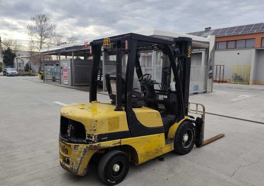 Yale GDP35VX - Дизельний навантажувач: фото 3 Yale GDP35VX - Дизельний навантажувач: фото 3