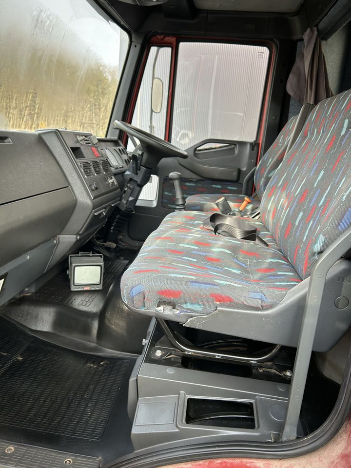 Kamper koniowoz Iveco 2w1 - Коневоз: фото 4 Kamper koniowoz Iveco 2w1 - Коневоз: фото 4