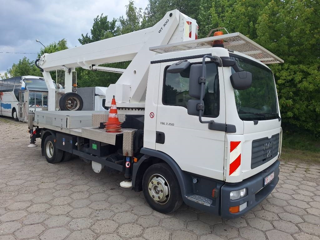 MAN podnośnik koszowy Wumag WT 300 - Телескопічний підйомник: фото 3 MAN podnośnik koszowy Wumag WT 300 - Телескопічний підйомник: фото 3