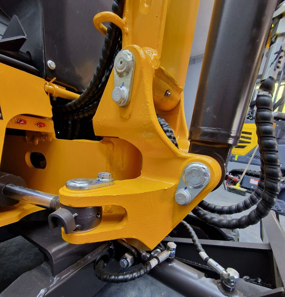 Berger Kraus BK800BS Nowa minikoparka Mini excavator Torsion arm - Міні-екскаватор: фото 5 Berger Kraus BK800BS Nowa minikoparka Mini excavator Torsion arm - Міні-екскаватор: фото 5
