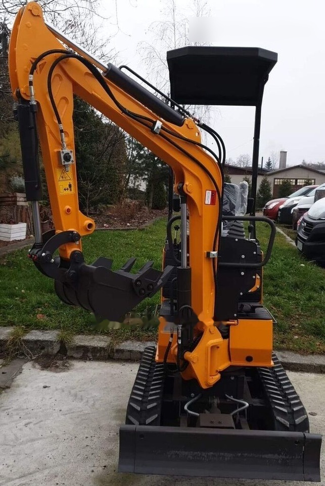 Berger Kraus Mini Excavator BK800BS torsion arm with FULL equipment - Міні-екскаватор: фото 3 Berger Kraus Mini Excavator BK800BS torsion arm with FULL equipment - Міні-екскаватор: фото 3