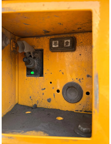 Volvo L180H - Бульдозер: фото 3 Volvo L180H - Бульдозер: фото 3