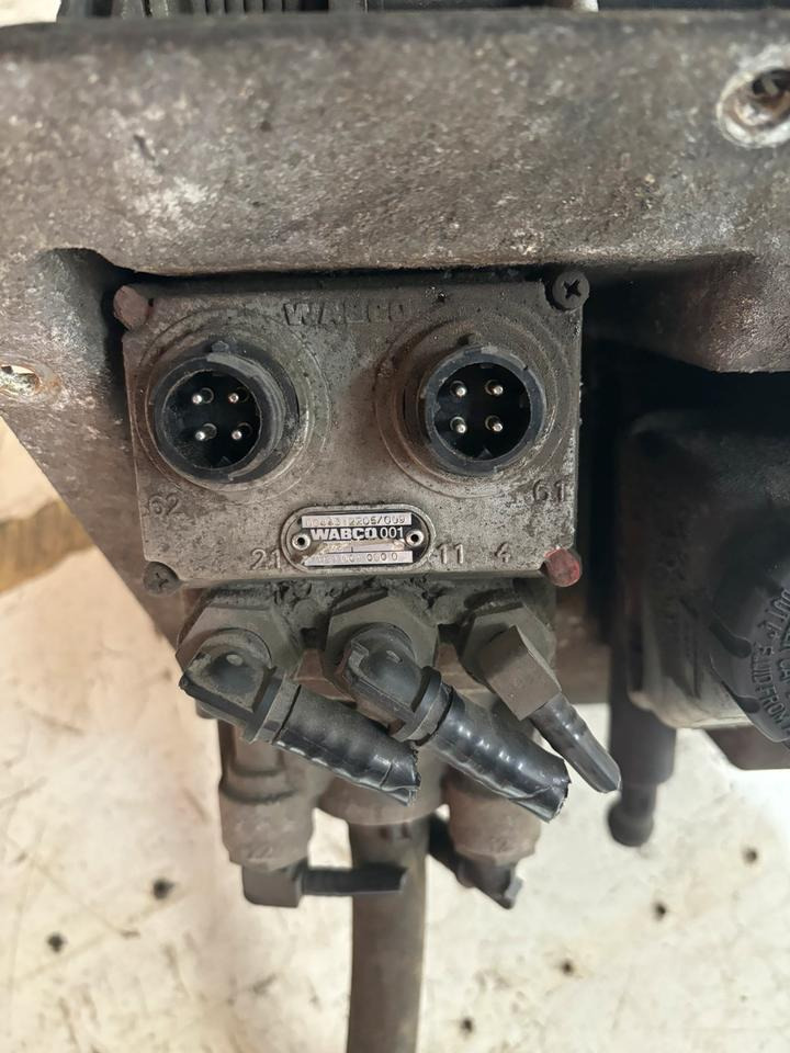 Atego Fußbremsventil Bremsventil A9702940001 WABCO 480001000 - Педаль в категорії Вантажівки: фото 3 Atego Fußbremsventil Bremsventil A9702940001 WABCO 480001000 - Педаль в категорії Вантажівки: фото 3