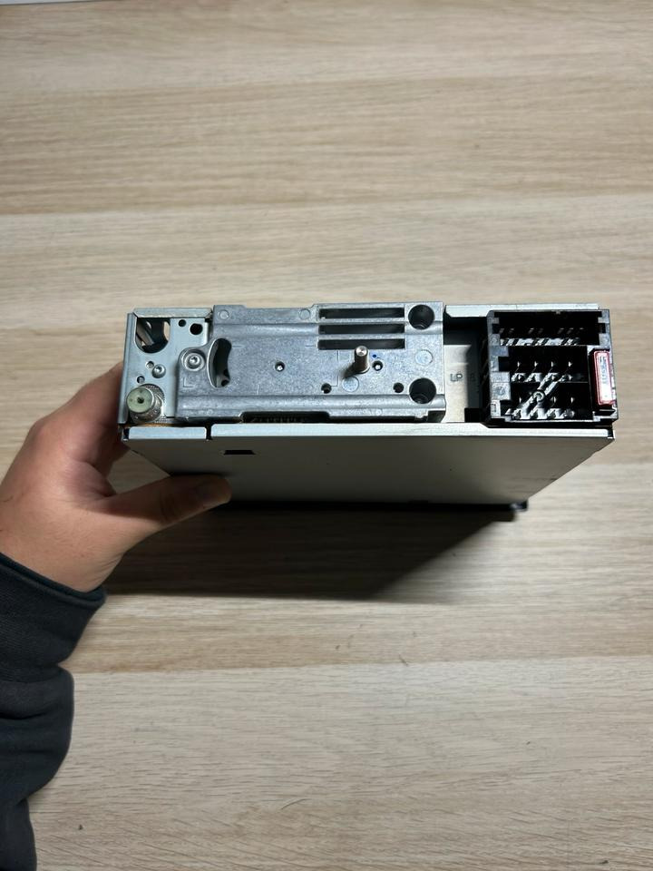 Blaupunkt Multimedia Radio 24V 7645050510 - Навігаційна система в категорії Вантажівки: фото 3 Blaupunkt Multimedia Radio 24V 7645050510 - Навігаційна система в категорії Вантажівки: фото 3