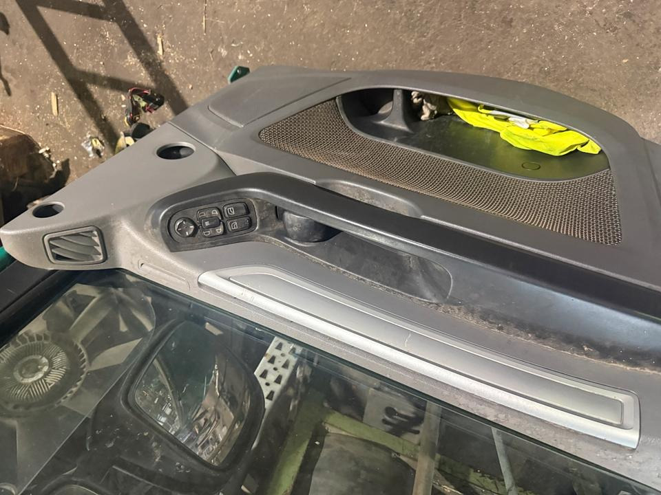 DAF XF 460 EU6 Fahrertür Grün Links Spiegel Innenverkleidung - Двері та запчастини в категорії Вантажівки: фото 4 DAF XF 460 EU6 Fahrertür Grün Links Spiegel Innenverkleidung - Двері та запчастини в категорії Вантажівки: фото 4