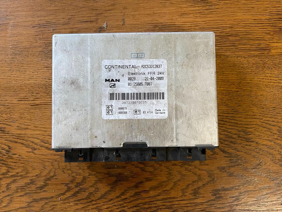 MAN CONTINENTAL VDO Elektronik FFR Steuergerät Nr 81.25805.7087 - Блок управління в категорії Вантажівки: фото 1 MAN CONTINENTAL VDO Elektronik FFR Steuergerät Nr 81.25805.7087 - Блок управління в категорії Вантажівки: фото 1