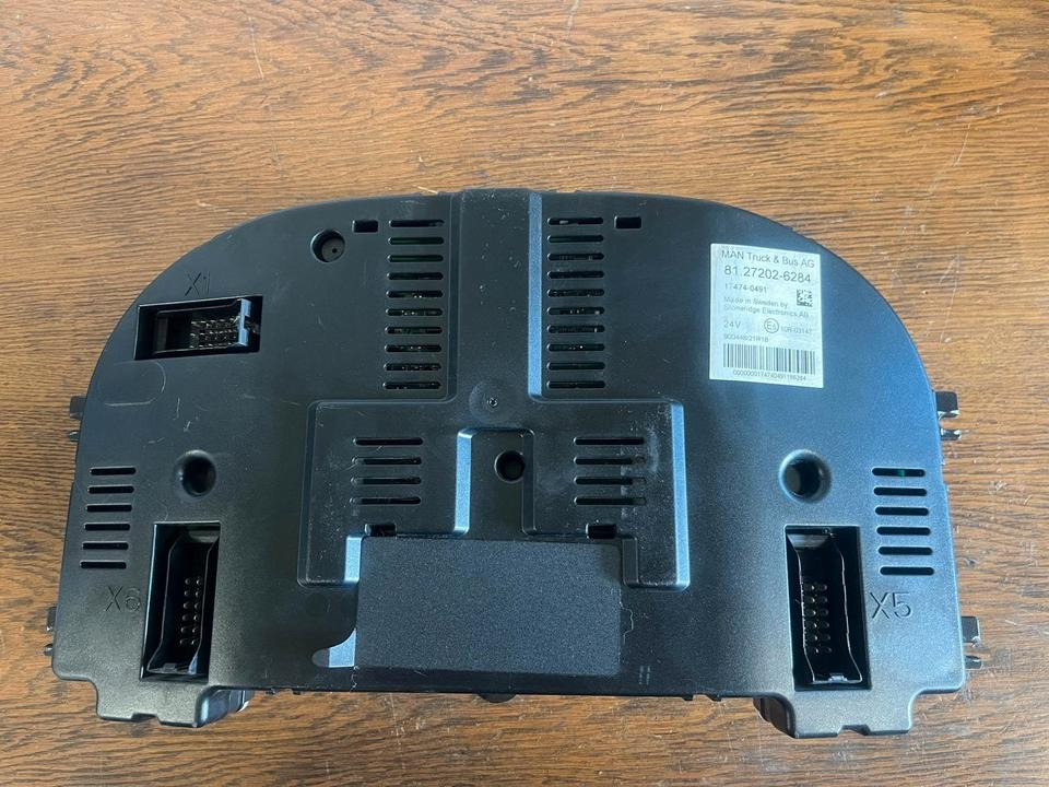 MAN EU6 Kombiinstrument / Tacho 81.27202-6284 - Приладова панель в категорії Вантажівки: фото 4 MAN EU6 Kombiinstrument / Tacho 81.27202-6284 - Приладова панель в категорії Вантажівки: фото 4