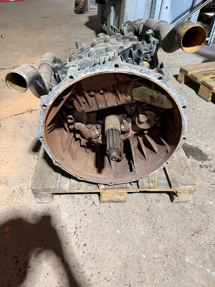 MAN Getriebe ZF ASTRONIC 12 AS 2331 TD Intarder3 ohneSteuergerät - Коробка передач в категорії Вантажівки: фото 1 MAN Getriebe ZF ASTRONIC 12 AS 2331 TD Intarder3 ohneSteuergerät - Коробка передач в категорії Вантажівки: фото 1
