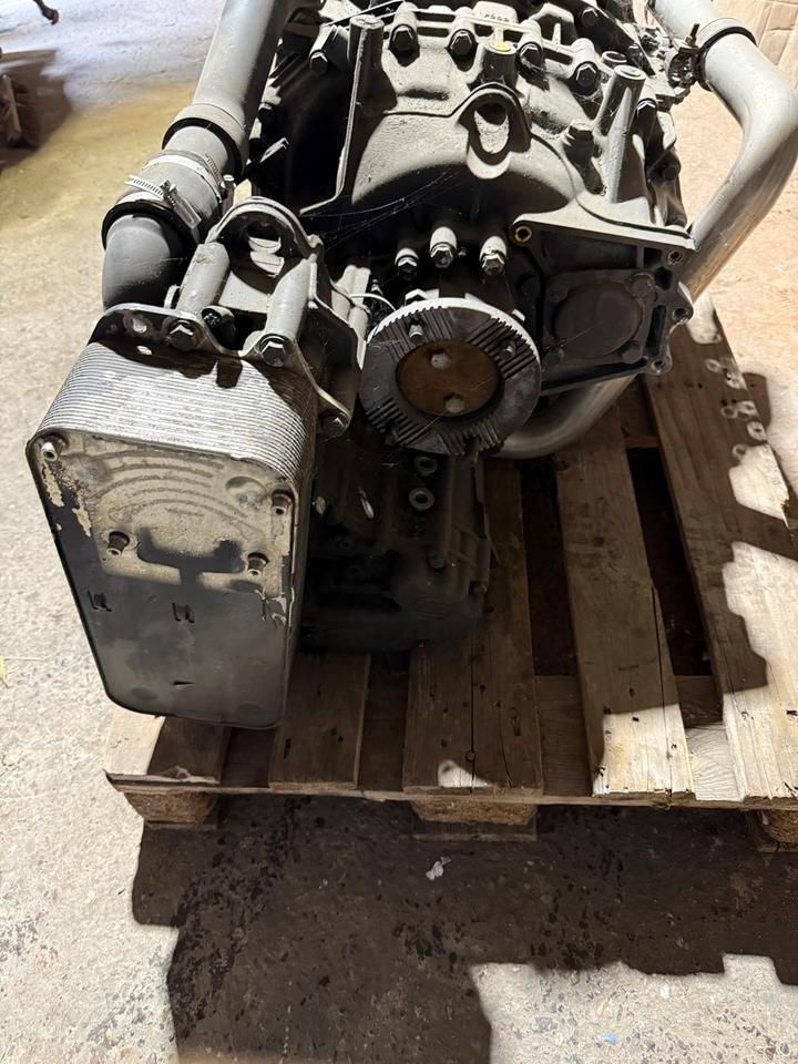 MAN Getriebe ZF ASTRONIC 12 AS 2331 TD Intarder3 ohneSteuergerät - Коробка передач в категорії Вантажівки: фото 5 MAN Getriebe ZF ASTRONIC 12 AS 2331 TD Intarder3 ohneSteuergerät - Коробка передач в категорії Вантажівки: фото 5