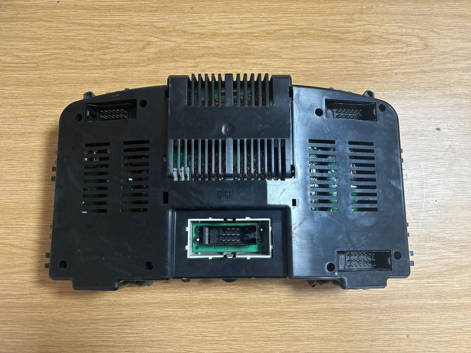 MAN Kombiinstrument / Tacho 81.27202-6133 - Приладова панель в категорії Вантажівки: фото 2 MAN Kombiinstrument / Tacho 81.27202-6133 - Приладова панель в категорії Вантажівки: фото 2