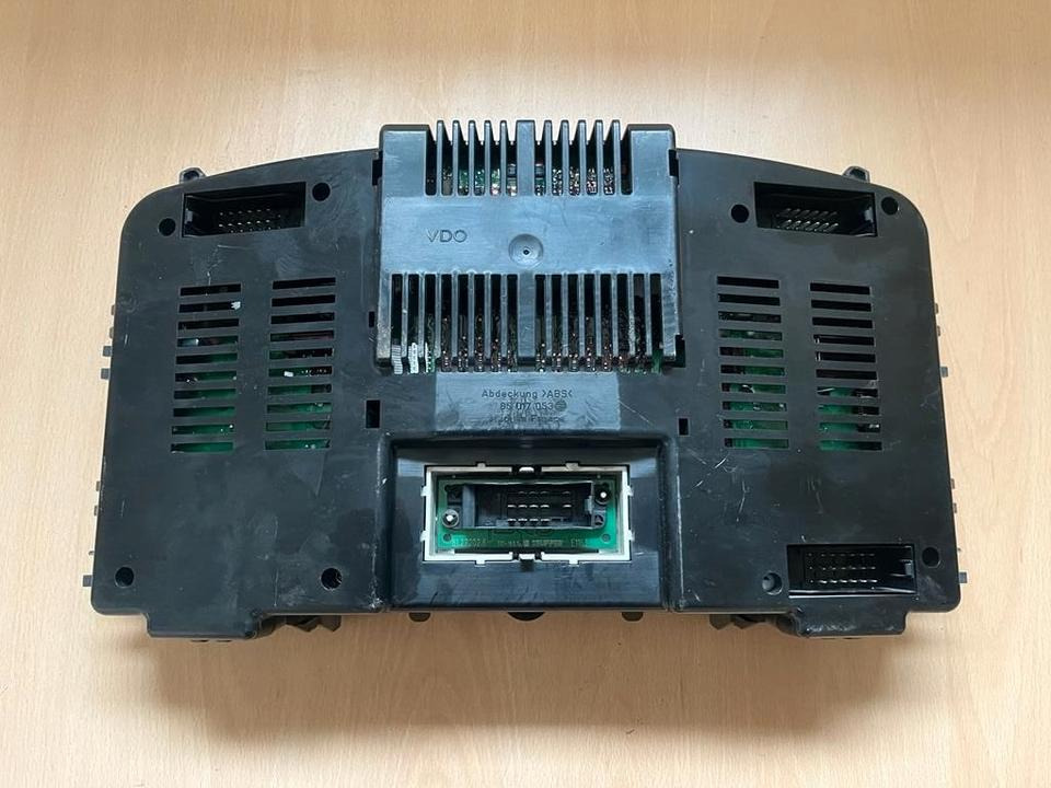 MAN Kombiinstrument Tacho 81272026133 - Приладова панель в категорії Вантажівки: фото 3 MAN Kombiinstrument Tacho 81272026133 - Приладова панель в категорії Вантажівки: фото 3