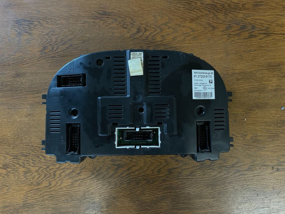 MAN Kombiinstrument Tacho 81272026170 - Приладова панель в категорії Вантажівки: фото 2 MAN Kombiinstrument Tacho 81272026170 - Приладова панель в категорії Вантажівки: фото 2
