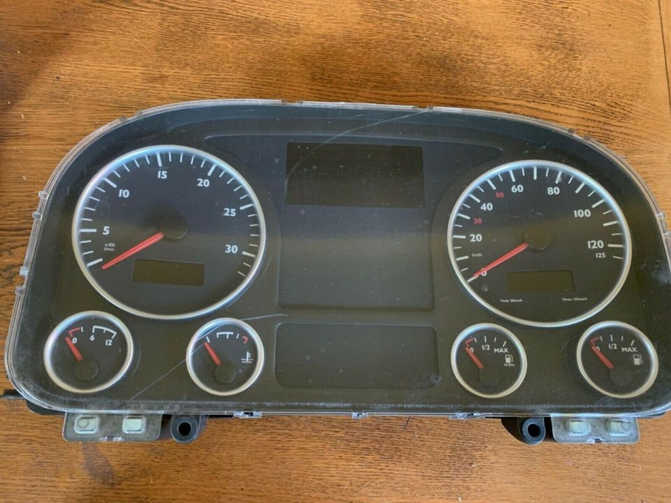 MAN Kombiinstrument Tacho 81272026211 - Приладова панель в категорії Вантажівки: фото 1 MAN Kombiinstrument Tacho 81272026211 - Приладова панель в категорії Вантажівки: фото 1
