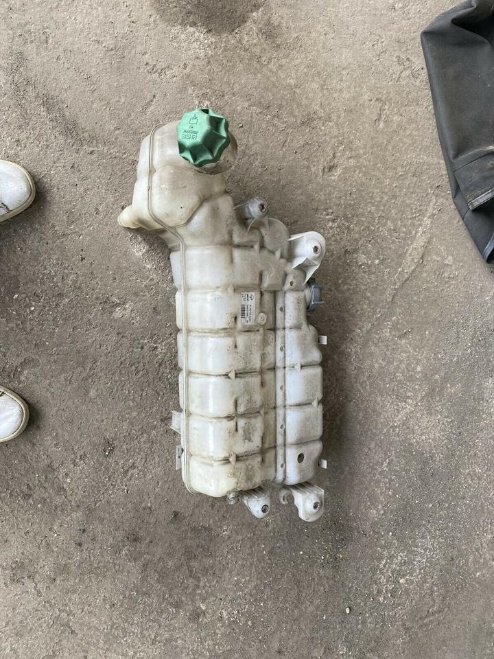 MAN TGL Ausgleichsbehälter Kühlmittel 81061026228 81061026233 - Розширювальний бачок в категорії Вантажівки: фото 1 MAN TGL Ausgleichsbehälter Kühlmittel 81061026228 81061026233 - Розширювальний бачок в категорії Вантажівки: фото 1