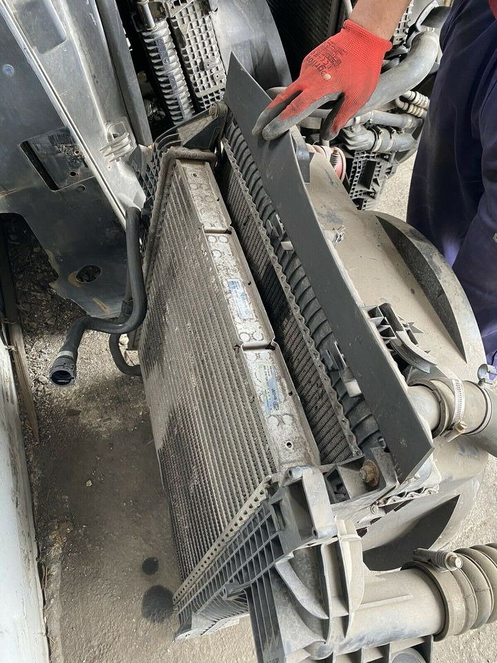 MAN TGL Kühlerpaket Wasserkühler Radiator Kühler - Радіатор в категорії Вантажівки: фото 2 MAN TGL Kühlerpaket Wasserkühler Radiator Kühler - Радіатор в категорії Вантажівки: фото 2