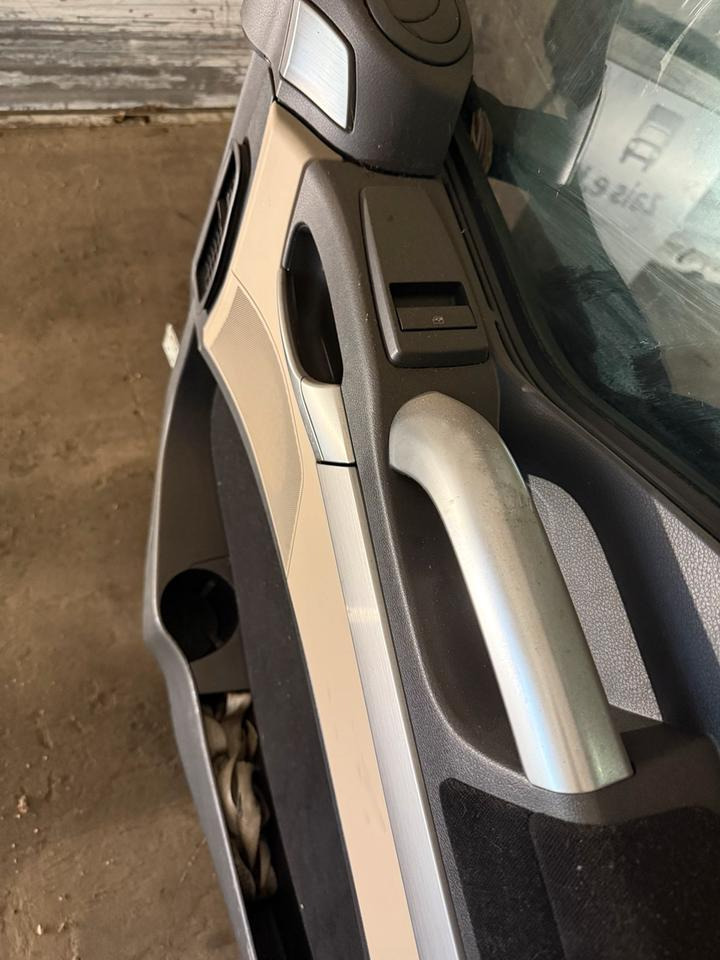 MAN TGS EU6 Beifahrertür Grau Spiegel Innenverkleidung LN 49 - Двері та запчастини в категорії Вантажівки: фото 4 MAN TGS EU6 Beifahrertür Grau Spiegel Innenverkleidung LN 49 - Двері та запчастини в категорії Вантажівки: фото 4