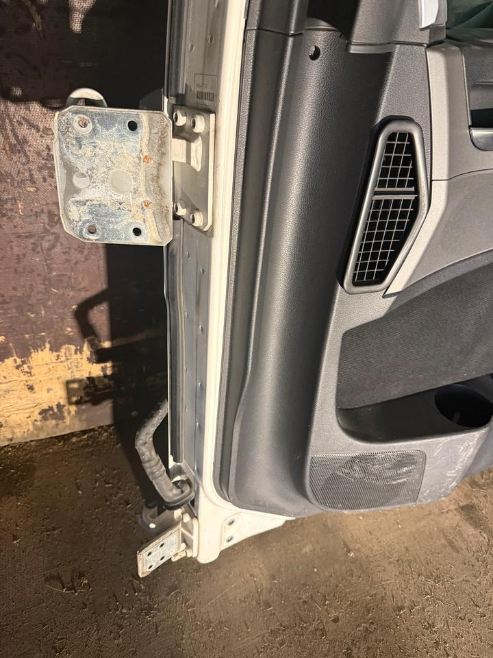 MAN TGS EU6 Beifahrertür Weiß Spiegel Innenverkleidung LN 57 - Двері та запчастини в категорії Вантажівки: фото 3 MAN TGS EU6 Beifahrertür Weiß Spiegel Innenverkleidung LN 57 - Двері та запчастини в категорії Вантажівки: фото 3