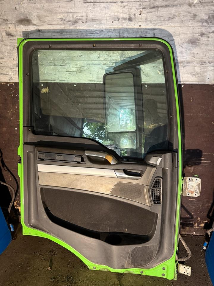 MAN TGS EU6 Fahrertür Grün Spiegel Innenverkleidung - Двері та запчастини в категорії Вантажівки: фото 2 MAN TGS EU6 Fahrertür Grün Spiegel Innenverkleidung - Двері та запчастини в категорії Вантажівки: фото 2