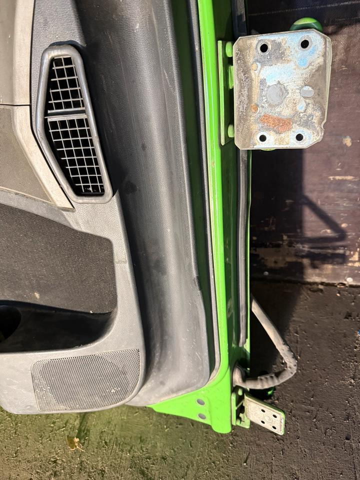 MAN TGS EU6 Fahrertür Grün Spiegel Innenverkleidung - Двері та запчастини в категорії Вантажівки: фото 3 MAN TGS EU6 Fahrertür Grün Spiegel Innenverkleidung - Двері та запчастини в категорії Вантажівки: фото 3