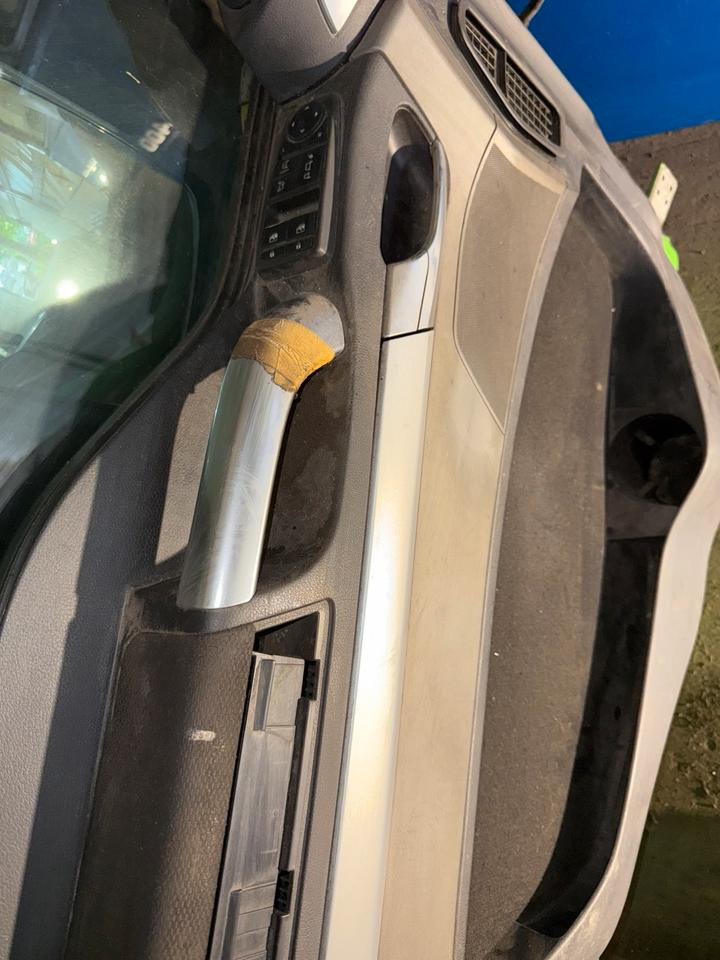 MAN TGS EU6 Fahrertür Grün Spiegel Innenverkleidung - Двері та запчастини в категорії Вантажівки: фото 4 MAN TGS EU6 Fahrertür Grün Spiegel Innenverkleidung - Двері та запчастини в категорії Вантажівки: фото 4