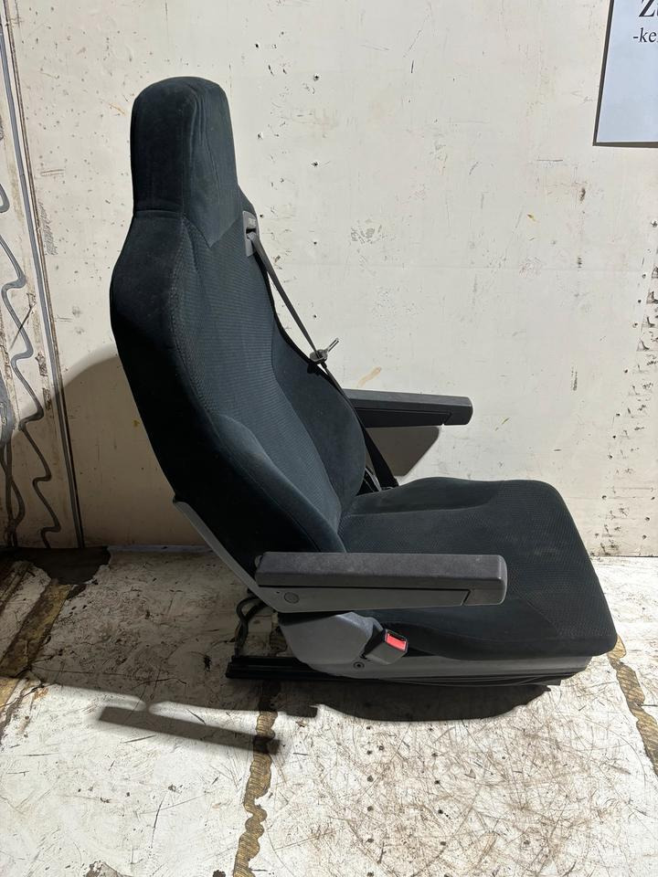 MAN TGX Fahrersitz - Сидіння в категорії Вантажівки: фото 2 MAN TGX Fahrersitz - Сидіння в категорії Вантажівки: фото 2