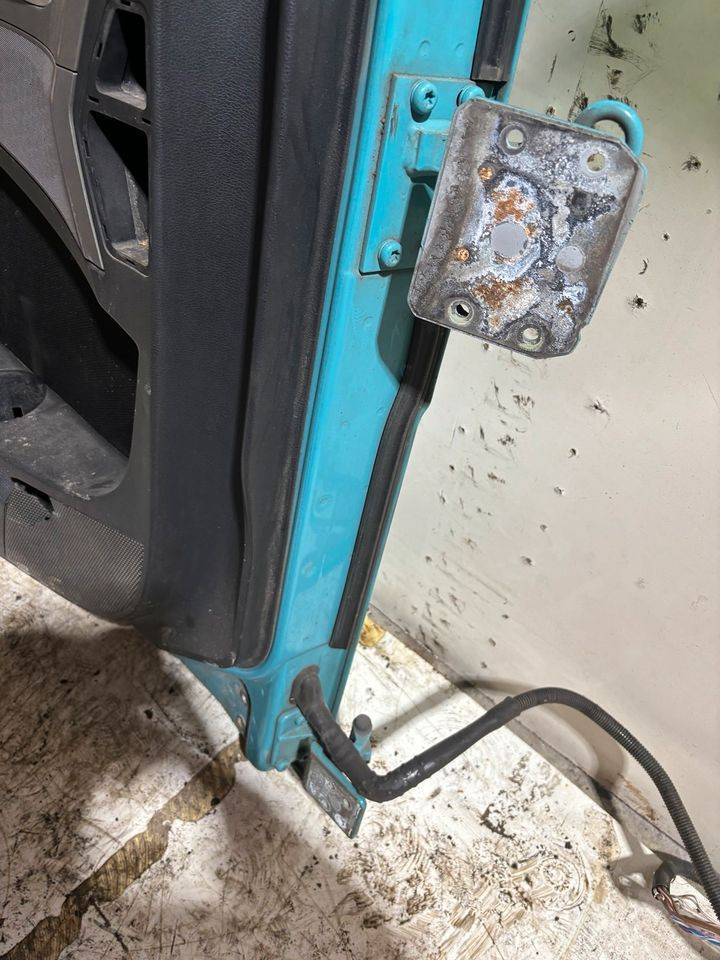 MAN TGX Fahrertür, Tür Türkis, Innenverkleidung LN 09 - Двері та запчастини в категорії Вантажівки: фото 5 MAN TGX Fahrertür, Tür Türkis, Innenverkleidung LN 09 - Двері та запчастини в категорії Вантажівки: фото 5