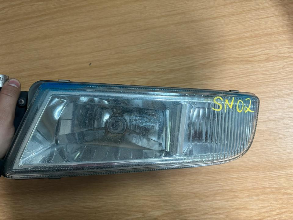 MAN TGX/TGS Nebelscheinwerfer Links 81.25101-6521 - Протитуманна фара в категорії Вантажівки: фото 2 MAN TGX/TGS Nebelscheinwerfer Links 81.25101-6521 - Протитуманна фара в категорії Вантажівки: фото 2