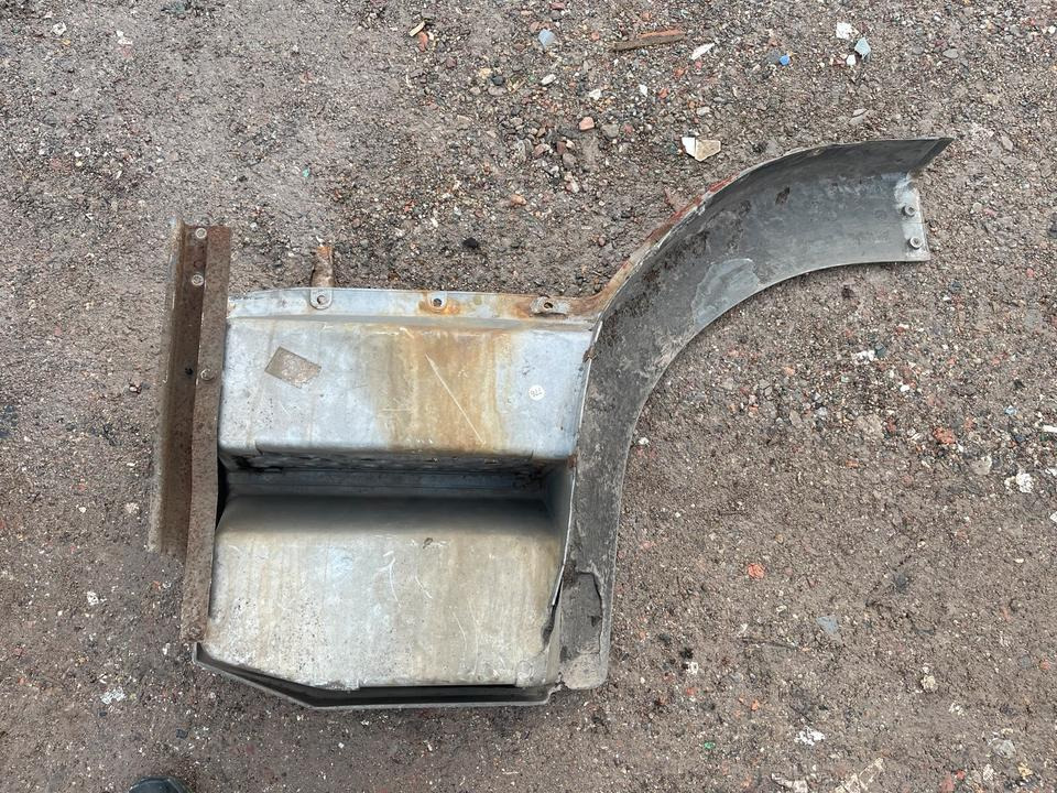 Mercedes ATEGO 12TN Einstieg Rechts Kotflügel - Підніжка в категорії Вантажівки: фото 3 Mercedes ATEGO 12TN Einstieg Rechts Kotflügel - Підніжка в категорії Вантажівки: фото 3