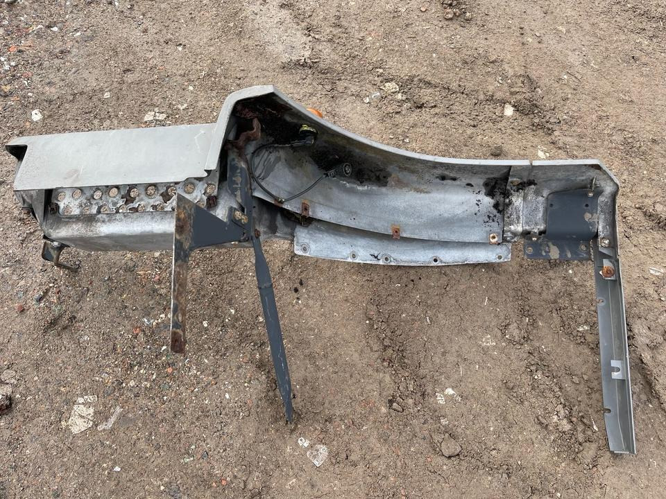 Mercedes AXOR Einstieg Links Kotflügel - Підніжка в категорії Вантажівки: фото 3 Mercedes AXOR Einstieg Links Kotflügel - Підніжка в категорії Вантажівки: фото 3