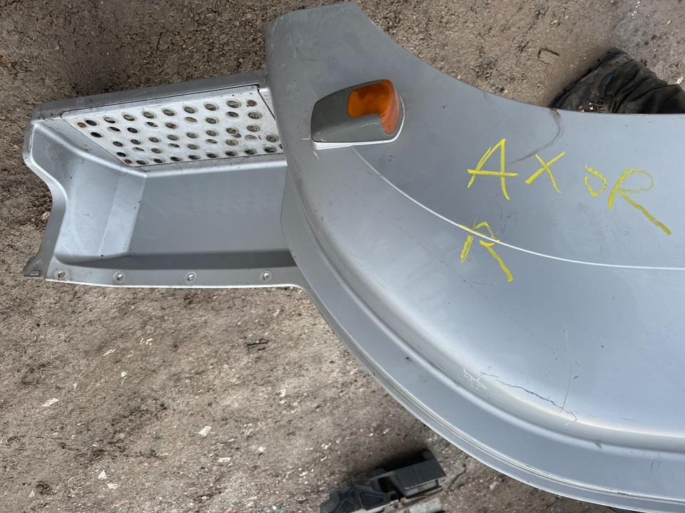 Mercedes AXOR Einstieg Rechts Kotflügel - Підніжка в категорії Вантажівки: фото 3 Mercedes AXOR Einstieg Rechts Kotflügel - Підніжка в категорії Вантажівки: фото 3