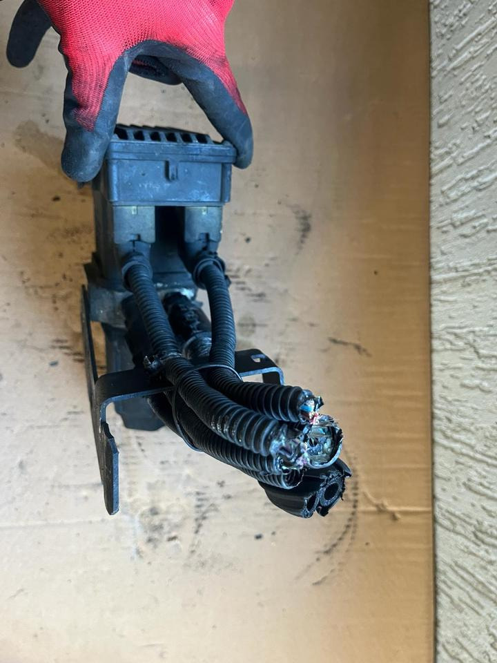 Mercedes Actros MP4 AdBlue Pumpe A0001403378 - Паливний насос в категорії Вантажівки: фото 3 Mercedes Actros MP4 AdBlue Pumpe A0001403378 - Паливний насос в категорії Вантажівки: фото 3