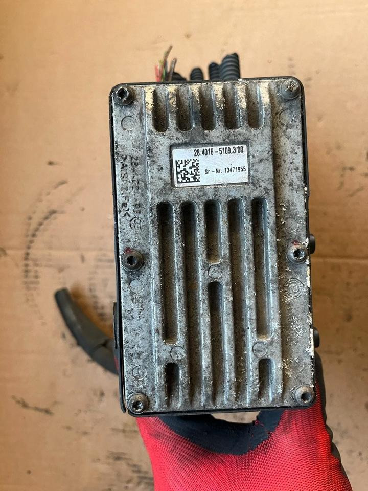 Mercedes Actros MP4 AdBlue Pumpe A0001403978 - Паливний насос в категорії Вантажівки: фото 5 Mercedes Actros MP4 AdBlue Pumpe A0001403978 - Паливний насос в категорії Вантажівки: фото 5