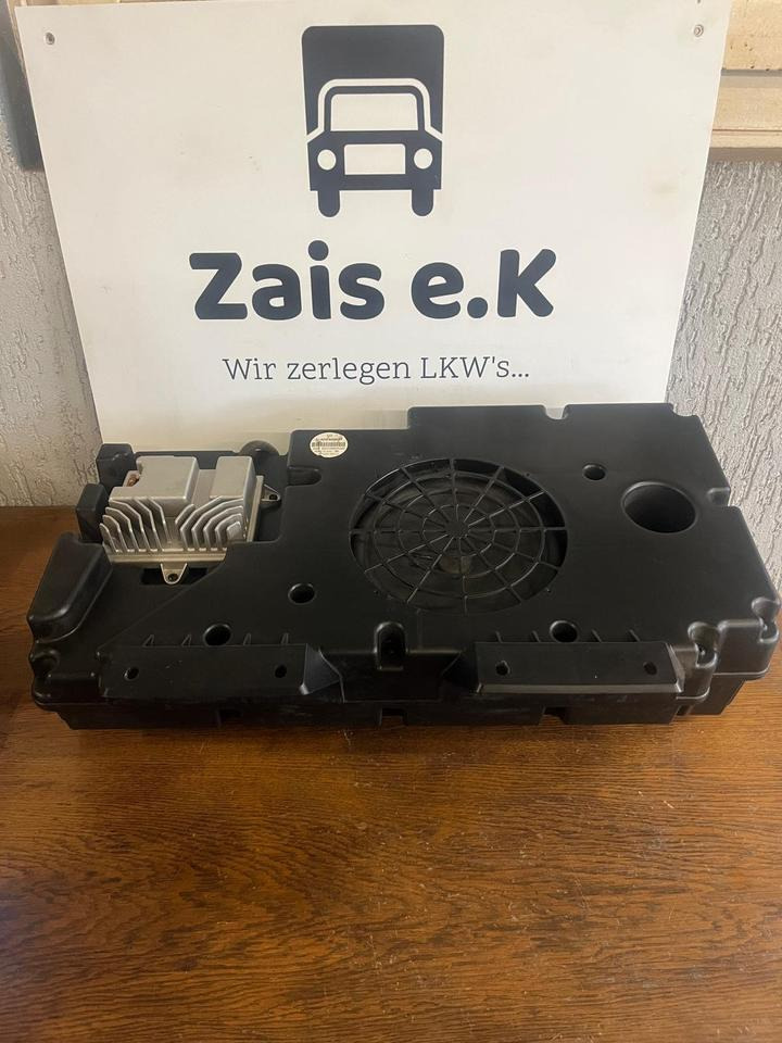 Mercedes Actros MP4 Subwoofer Soundsystem Bass A0018206202 - Приладова панель в категорії Вантажівки: фото 1 Mercedes Actros MP4 Subwoofer Soundsystem Bass A0018206202 - Приладова панель в категорії Вантажівки: фото 1
