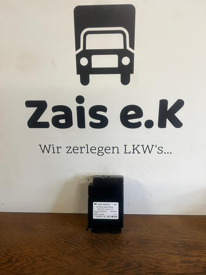 Mercedes Actros MP4 Video Radar Steuergerät A0004463551 - Блок управління в категорії Вантажівки: фото 1 Mercedes Actros MP4 Video Radar Steuergerät A0004463551 - Блок управління в категорії Вантажівки: фото 1